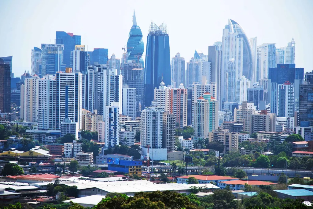 Ministerio de Economía y Finanzas de Panamá – Panamá mantiene un crecimiento económico de 4.9%