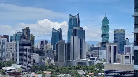 Panamá crecerá 4.4% en 2026 y 4.6% en 2027